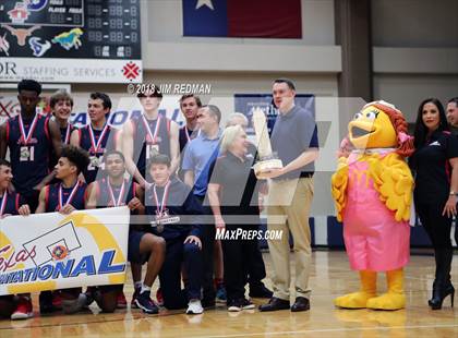 Thumbnail 3 in Pearce vs. Allen (McDonald's Texas Invitational) photogallery.