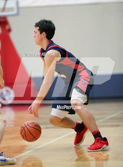 Thumbnail 3 in Pearce vs. Allen (McDonald's Texas Invitational) photogallery.