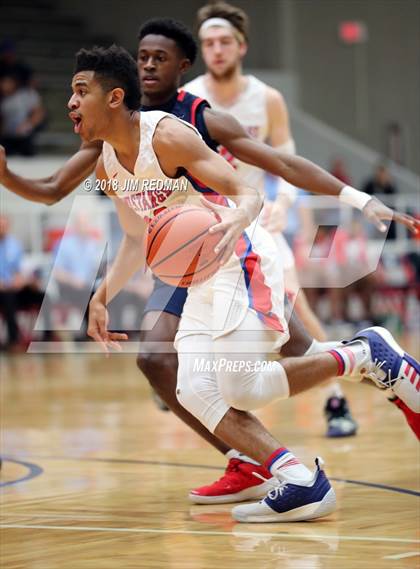 Thumbnail 2 in Pearce vs. Allen (McDonald's Texas Invitational) photogallery.