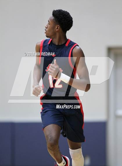 Thumbnail 1 in Pearce vs. Allen (McDonald's Texas Invitational) photogallery.