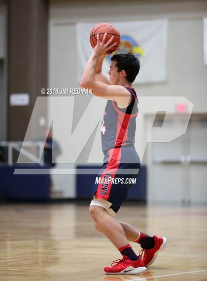 Thumbnail 1 in Pearce vs. Allen (McDonald's Texas Invitational) photogallery.