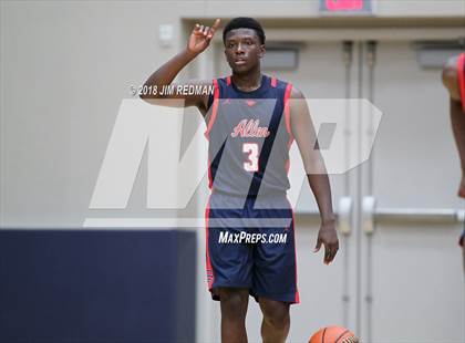 Thumbnail 2 in Pearce vs. Allen (McDonald's Texas Invitational) photogallery.