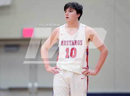 Thumbnail 3 in Pearce vs. Allen (McDonald's Texas Invitational) photogallery.