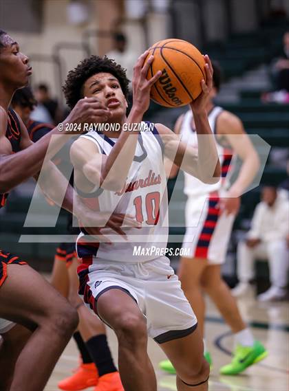 Thumbnail 2 in Central vs. Justin Garza photogallery.
