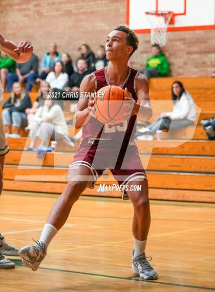 Thumbnail 2 in Sacred Heart Prep vs. Tumwater (Cactus Jam Tournament) photogallery.