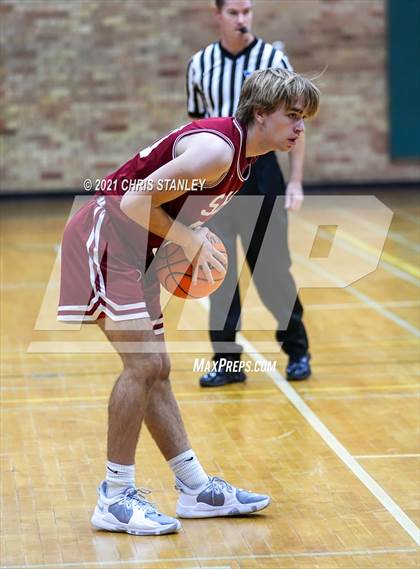Thumbnail 2 in Sacred Heart Prep vs. Tumwater (Cactus Jam Tournament) photogallery.