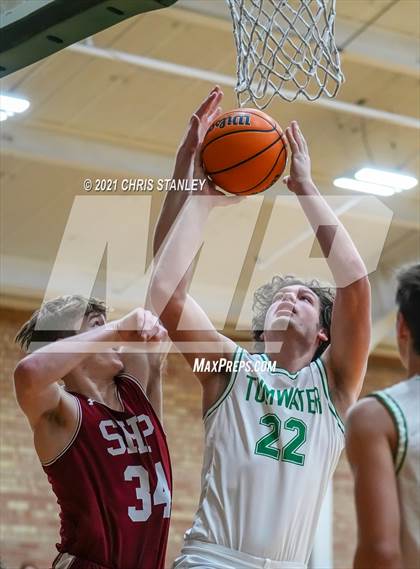 Thumbnail 3 in Sacred Heart Prep vs. Tumwater (Cactus Jam Tournament) photogallery.