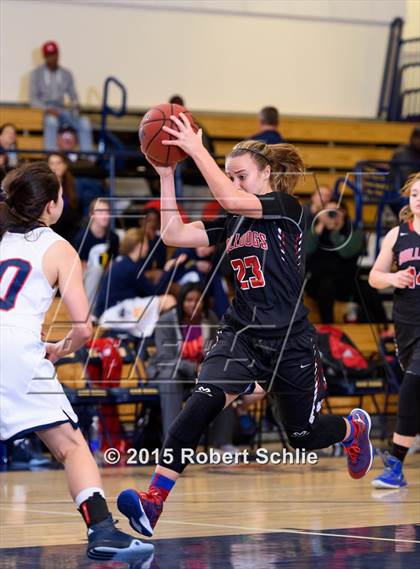 Thumbnail 3 in Pleasant Grove vs. Folsom photogallery.