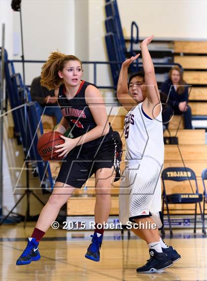 Thumbnail 3 in Pleasant Grove vs. Folsom photogallery.