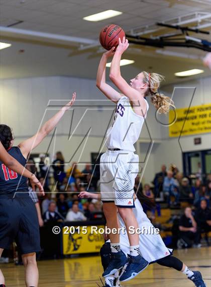Thumbnail 2 in Pleasant Grove vs. Folsom photogallery.