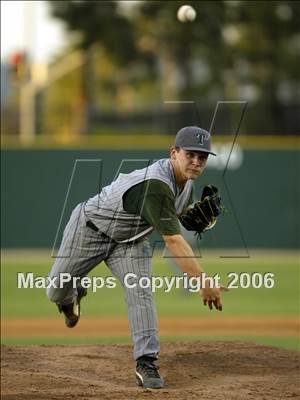 Thumbnail 2 in Poway vs. Fallbrook (D1 Section Final) photogallery.