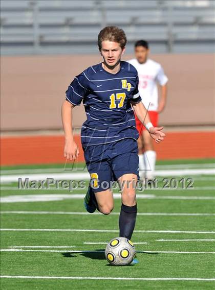 Thumbnail 3 in Highland Park vs Coronado (Lobo Winter Invitational) photogallery.