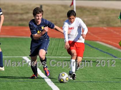 Thumbnail 2 in Highland Park vs Coronado (Lobo Winter Invitational) photogallery.