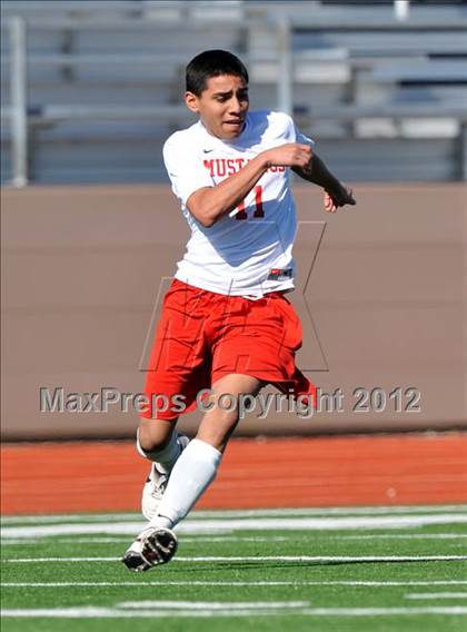 Thumbnail 2 in Highland Park vs Coronado (Lobo Winter Invitational) photogallery.