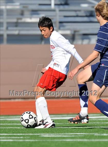 Thumbnail 2 in Highland Park vs Coronado (Lobo Winter Invitational) photogallery.