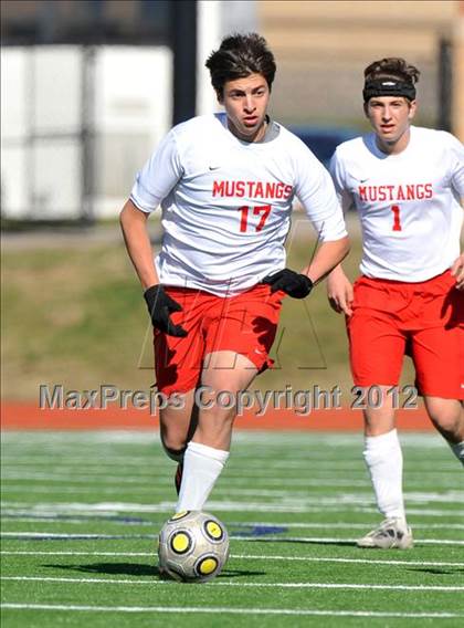Thumbnail 2 in Highland Park vs Coronado (Lobo Winter Invitational) photogallery.