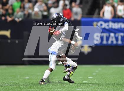 Thumbnail 1 in Zachary vs. Ponchatoula (LHSAA 5A Final) photogallery.