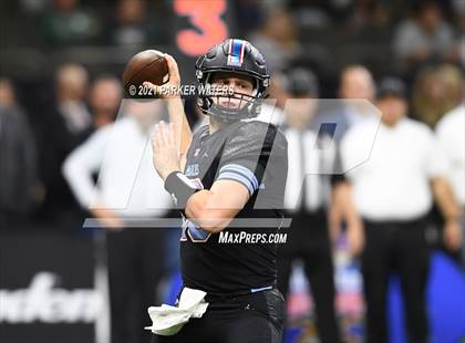 Thumbnail 1 in Zachary vs. Ponchatoula (LHSAA 5A Final) photogallery.