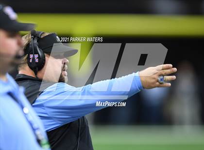 Thumbnail 3 in Zachary vs. Ponchatoula (LHSAA 5A Final) photogallery.
