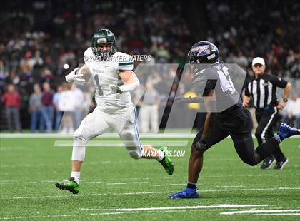 Thumbnail 2 in Zachary vs. Ponchatoula (LHSAA 5A Final) photogallery.