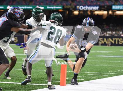 Thumbnail 1 in Zachary vs. Ponchatoula (LHSAA 5A Final) photogallery.