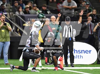 Thumbnail 3 in Zachary vs. Ponchatoula (LHSAA 5A Final) photogallery.