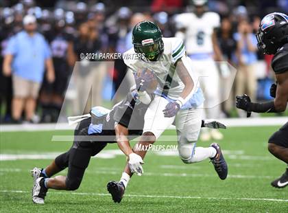 Thumbnail 1 in Zachary vs. Ponchatoula (LHSAA 5A Final) photogallery.
