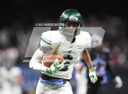 Thumbnail 2 in Zachary vs. Ponchatoula (LHSAA 5A Final) photogallery.