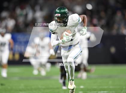 Thumbnail 1 in Zachary vs. Ponchatoula (LHSAA 5A Final) photogallery.