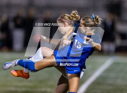Thumbnail 3 in Richland @ Tahoma (WIAA 4A State Playoffs) photogallery.