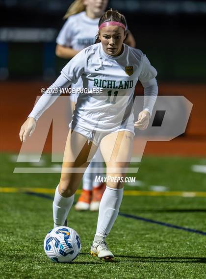 Thumbnail 2 in Richland @ Tahoma (WIAA 4A State Playoffs) photogallery.