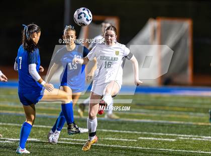 Thumbnail 3 in Richland @ Tahoma (WIAA 4A State Playoffs) photogallery.