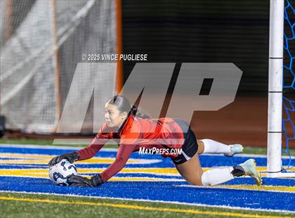 Thumbnail 1 in Richland @ Tahoma (WIAA 4A State Playoffs) photogallery.