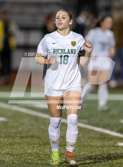 Thumbnail 2 in Richland @ Tahoma (WIAA 4A State Playoffs) photogallery.