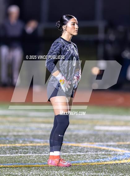 Thumbnail 2 in Richland @ Tahoma (WIAA 4A State Playoffs) photogallery.