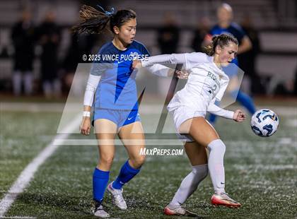 Thumbnail 1 in Richland @ Tahoma (WIAA 4A State Playoffs) photogallery.