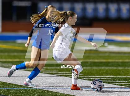 Thumbnail 2 in Richland @ Tahoma (WIAA 4A State Playoffs) photogallery.