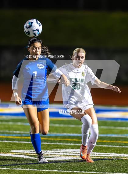 Thumbnail 3 in Richland @ Tahoma (WIAA 4A State Playoffs) photogallery.