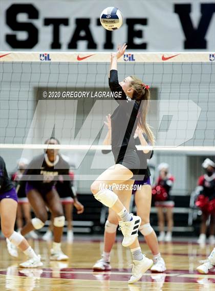 Thumbnail 1 in Lovejoy vs. Fulshear (UIL 5A State Final)  photogallery.