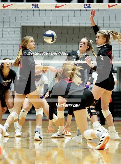 Thumbnail 3 in Lovejoy vs. Fulshear (UIL 5A State Final)  photogallery.