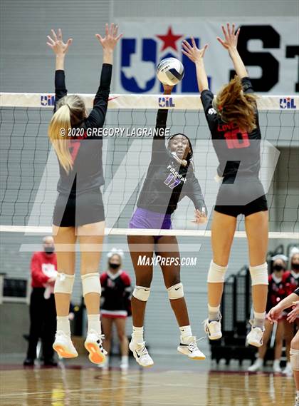 Thumbnail 3 in Lovejoy vs. Fulshear (UIL 5A State Final)  photogallery.