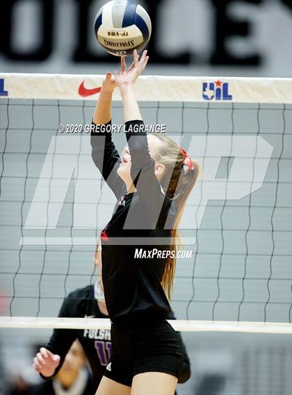 Thumbnail 1 in Lovejoy vs. Fulshear (UIL 5A State Final)  photogallery.