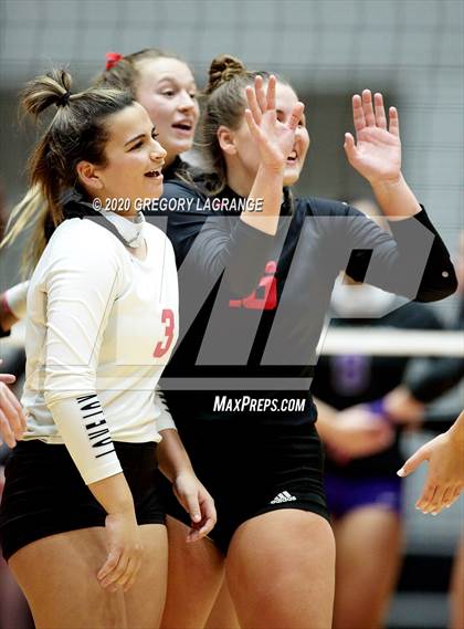 Thumbnail 3 in Lovejoy vs. Fulshear (UIL 5A State Final)  photogallery.
