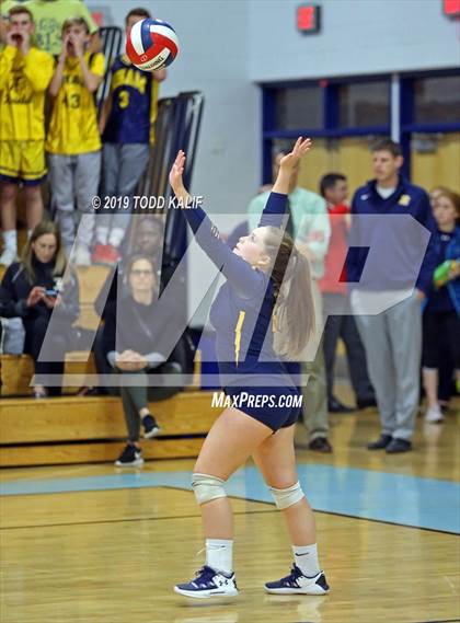 Thumbnail 1 in Avon vs. RHAM (CIAC Class L Semifinal) photogallery.