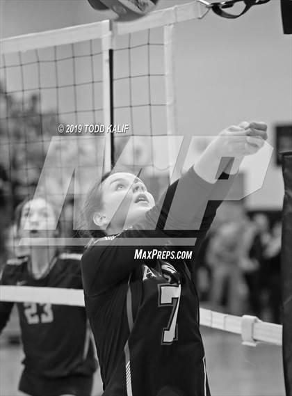 Thumbnail 2 in Avon vs. RHAM (CIAC Class L Semifinal) photogallery.