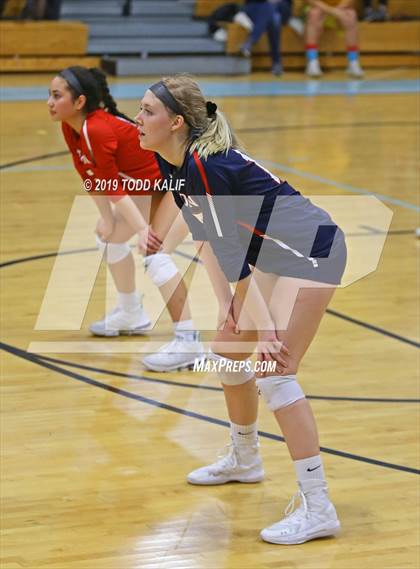 Thumbnail 1 in Avon vs. RHAM (CIAC Class L Semifinal) photogallery.