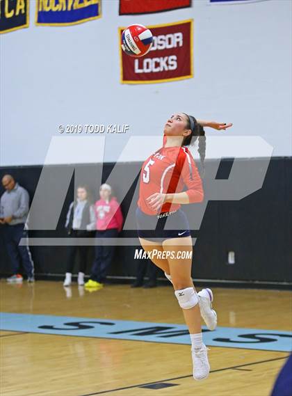 Thumbnail 1 in Avon vs. RHAM (CIAC Class L Semifinal) photogallery.