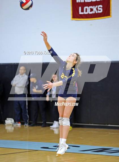 Thumbnail 3 in Avon vs. RHAM (CIAC Class L Semifinal) photogallery.