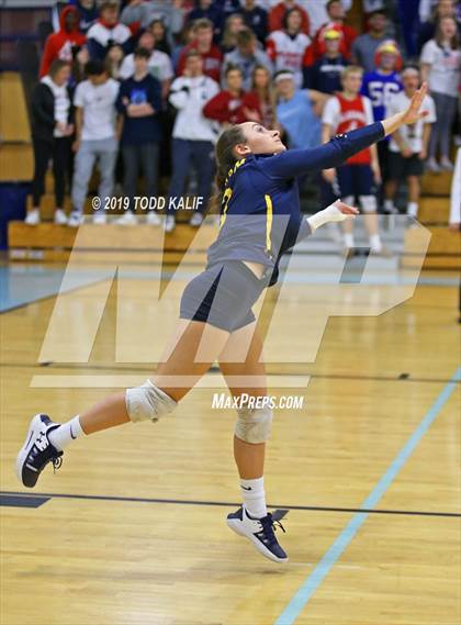 Thumbnail 3 in Avon vs. RHAM (CIAC Class L Semifinal) photogallery.