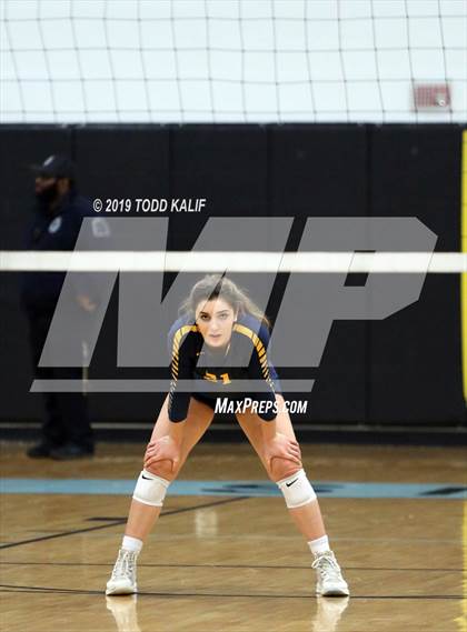 Thumbnail 1 in Avon vs. RHAM (CIAC Class L Semifinal) photogallery.